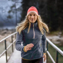 P.A.C. PAC Aela Beanie Blue -Kopfbedeckungen Geschäft 03bce47ef48bc4a7a7b72c24f297716f81040617 pac aela beanie black 17719 2 1